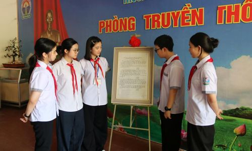 Lời nhắn nhủ của Người sẽ trở thành kim chỉ nam cho thầy trò Trường THCS Kim Liên.
