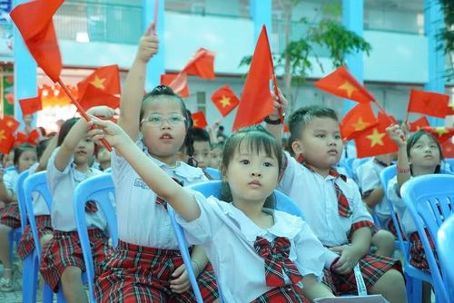 Học sinh Trường Tiểu học Trần Đại Nghĩa hân hoan tại sự kiện.