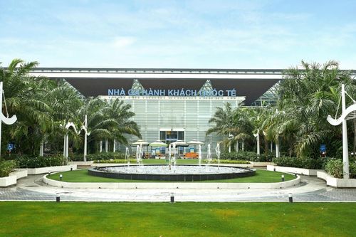 Mở rộng Nhà ga T2 sân bay Đà Nẵng, nâng công suất lên 6 triệu khách/năm.