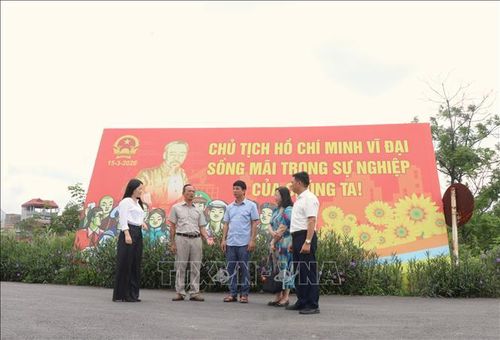Chi bộ tổ dân phố Thống Thượng, phường Nhân Hòa giáo dục truyền thống, đẩy mạnh học tập và làm theo Bác.