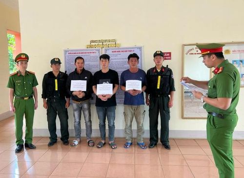 Công an bắt giữ các đối tượng trong giai đoạn 1 của chuyên án tại Tp.HCM. Ảnh: Công an tỉnh Lai Châu.