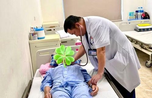 Trước đó. Bệnh viện E đã thực hiện kỹ thuật TAVI cho nhiều người trên 85 tuổi