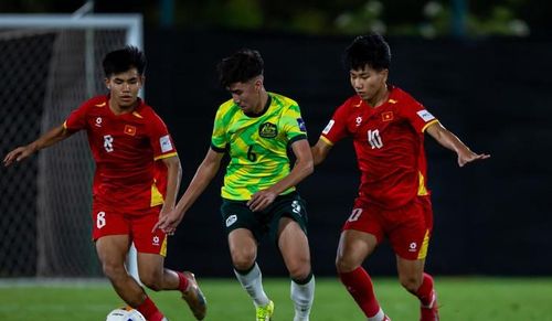 Bóng đá Việt Nam muốn đi xa cần tạo cơ hội cho cầu thủ nội xuất ngoại. Ảnh: AFC