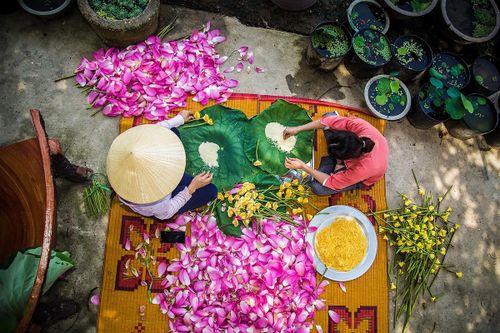 Ảnh: Lễ hội Làng Sen