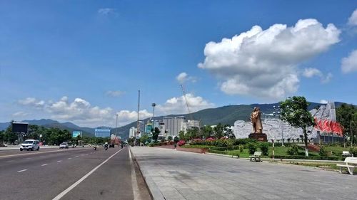  Quảng trường Nguyễn Tất Thành ở phường Quy Nhơn, tỉnh Gia Lai. Ảnh: Mai Lâm 