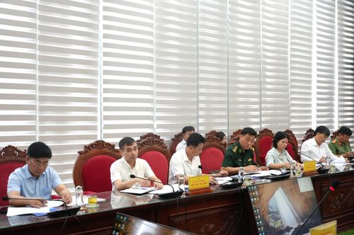 Các đại biểu tham dự buổi làm việc - Ảnh: T.Đ
