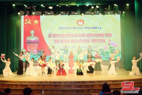 Tiết mục văn nghệ tại chương trình.