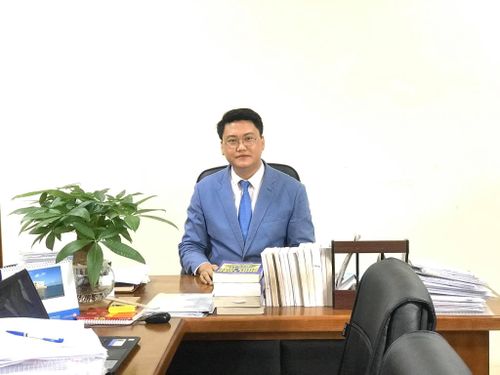 Luật sư Hoàng Tùng, Trưởng văn phòng luật sư Trung Hòa (Đoàn Luật sư Thành phố Hà Nội).