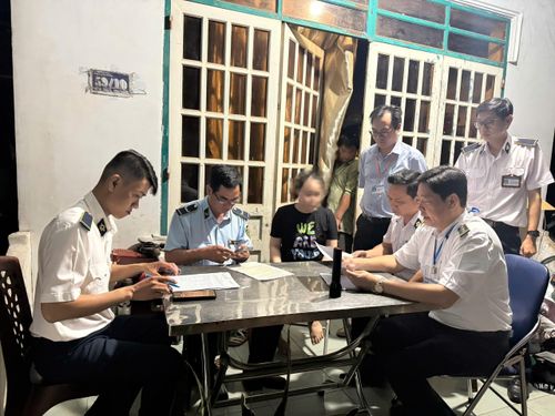 Vừa qua, Đoàn kiểm tra Liên ngành về phòng chống dịch bệnh động vật và kiểm soát giết mổ TP. Hồ Chí Minh đã kiểm tra, xử phạt một điểm giết mổ động vật không phép trong khu dân cư trên địa bàn phường Tân Đông Hiệp