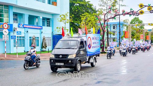 Mít tinh hưởng ứng Ngày Thế giới không thuốc lá và Tuần lễ Quốc gia không thuốc lá là một trong nhiều hoạt động được tỉnh Cà Mau tổ chức trong nhiều năm qua.