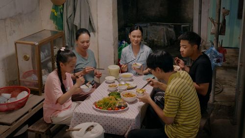 Đan xem là chuyện về gia đình với nhiều hoàn cảnh. Ảnh: VFC