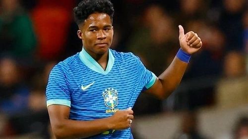 Trong bối cảnh bóng đá Brazil nhiều năm loay hoay giữa khủng hoảng bản sắc và áp lực thành tích, sự xuất hiện của Endrick tạo ra cảm giác hy vọng mới cho người hâm mộ.