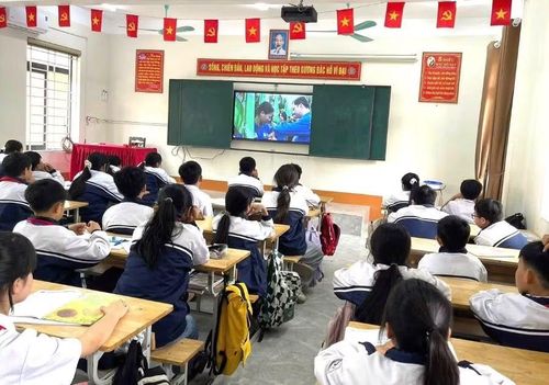 Tiết học tại Trường THCS Xuân Lũng.