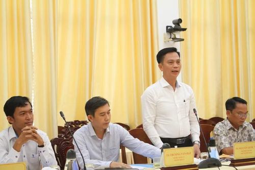 TS Nguyễn Quốc Vũ, Phó Hiệu trưởng Trường ĐH Đồng Tháp phát biểu tại buổi làm việc.