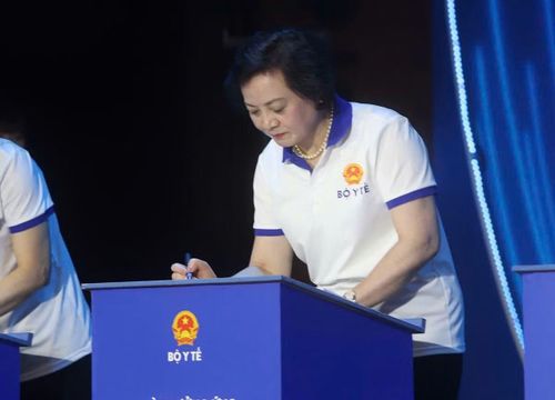 Phó Thủ tướng Phạm Thị Thanh Trà viết đơn đăng kí hiến mô, tạng sau khi qua đời