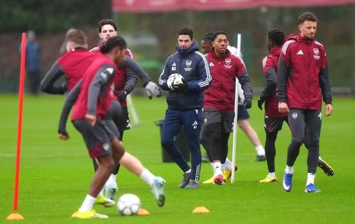 Arteta trong một buổi tập luyện.