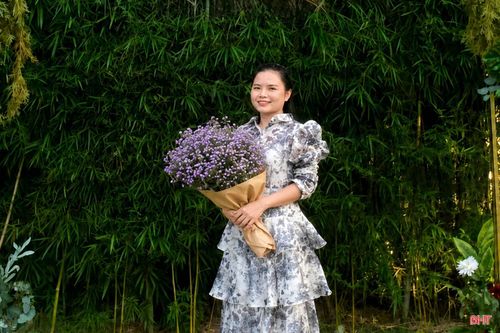 Chị Phạm Hương Thảo (phường Hà Huy Tập) háo hức chờ đón đêm nhạc 25 năm nhớ Trịnh Công Sơn diễn ra tại Hà Tĩnh.