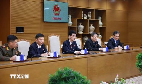 Đại sứ Triều Tiên Ri Sung Guk phát biểu. (Ảnh: Dương Giang/TTXVN)