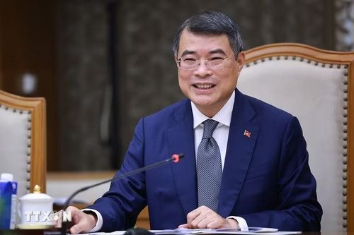 Thủ tướng Lê Minh Hưng phát biểu tại buổi tiếp Đại sứ Cuba Rogelio Polanco Fuentes. (Ảnh: Dương Giang/TTXVN)