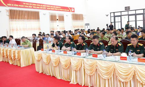 Các đại biểu dự hội nghị tập huấn.