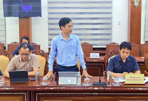 Ông Trương Đại Quí - Giám đốc quản lý dự án Chung cư nhà ở xã hội IEC và dự án NOXH Long Vân 1 kiến nghị tháo gỡ vướng mắc trong công tác thẩm định giá NOXH do ảnh hưởng trượt giá vật liệu, chi phí đầu tư tăng cao. Ảnh: Dũng Nhân 