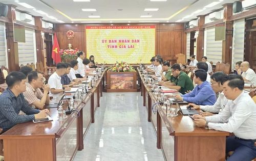  Quang cảnh buổi làm việc. Ảnh: Dũng Nhân 