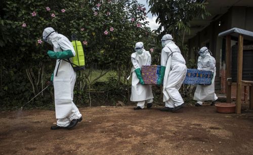 Điều khiến giới chuyên gia lo ngại là ổ dịch lần này do chủng Ebola chưa có vaccine gây ra. Ảnh: Oxfam