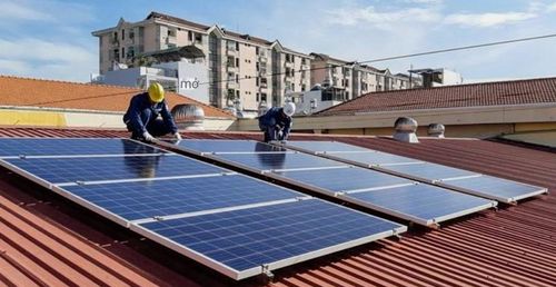 Nhiều cơ quan, trụ sở đã triển khai lắp đặt hệ thống điện mặt trời mái nhà