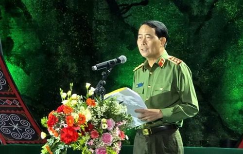 Thứ trưởng Lê Quốc Hùng phát biểu chỉ đạo tại chương trình.