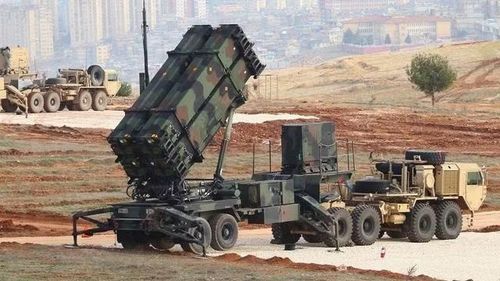 Trong tình huống này, việc sử dụng tên lửa đánh chặn đắt tiền trở nên kém hiệu quả về mặt chiến lược.