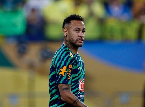 Neymar có cả đội ngũ tư vấn truyền thông đứng sau. Ảnh: Reuters.