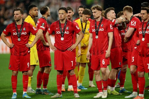  Sự đối lập giữa niềm vui và nỗi buồn càng làm đêm Istanbul thêm ám ảnh với đội bóng Đức. 