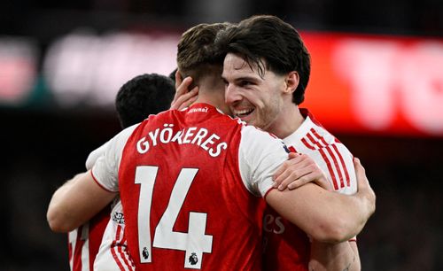  Arsenal vô địch sau 3 mùa liên tiếp về nhì. 