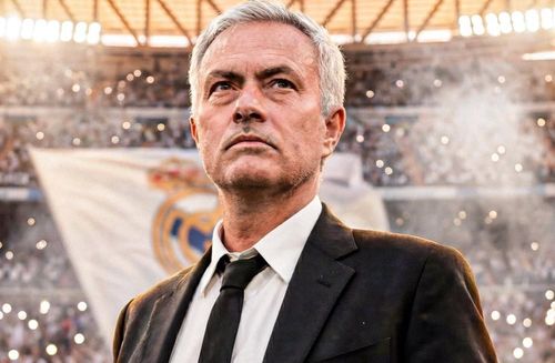 Real muốn tìm người để hỗ trợ Mourinho.