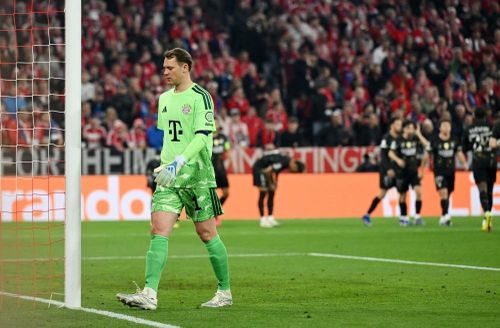  Neuer thỉnh thoảng vẫn mắc sai lầm. 