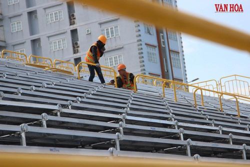 Khán đài với hàng nghìn chỗ ngồi phục vụ DIFF 2026 đang được hoàn thiện những khâu cuối cùng