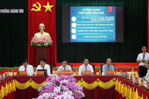 Hội thảo khoa học “Hoành Sơn Quan - Đèo Ngang, những vấn đề về lịch sử và văn hóa”.