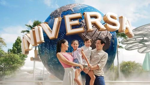 Universal Studios Singapore, điểm tham quan được ví như một biểu tượng mà bất kỳ du khách nào khi đến Singapore cũng phải ghé qua "check-in."