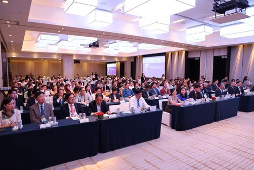 Đại biểu và doanh nghiệp tham dự diễn đàn