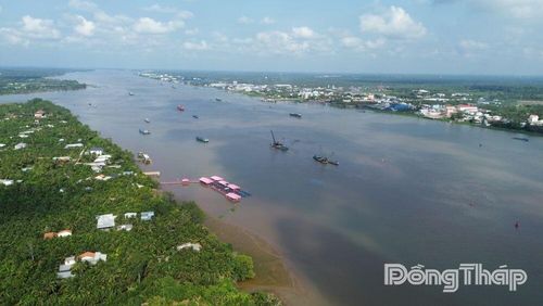 Đồng Tháp đang tập trung khai thác lợi thế để phát triển giao thông thủy.