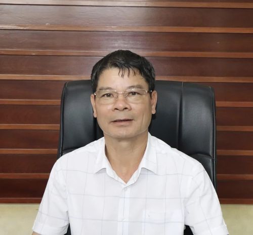 Ông Trần Văn Cẩn.