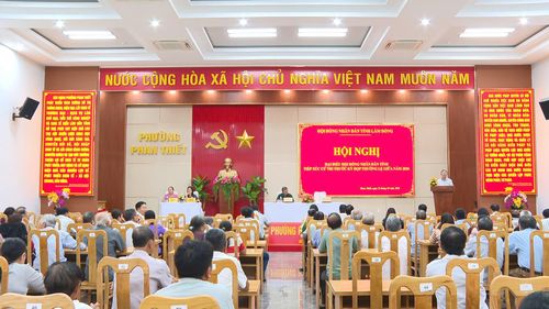 Toàn cảnh hội nghị tiếp xúc cử tri sáng 21/5