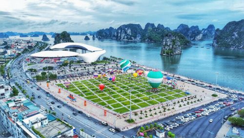 Quảng Ninh trở thành thành phố trực thuộc Trung ương sẽ là dấu mốc lịch sử, mở ra không gian phát triển bứt phá cho cho toàn vùng kinh tế trọng điểm Bắc Bộ. Ảnh: Q.M.G