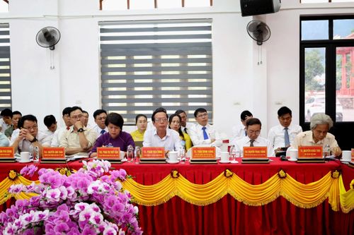Các đại biểu tham dự hội thảo