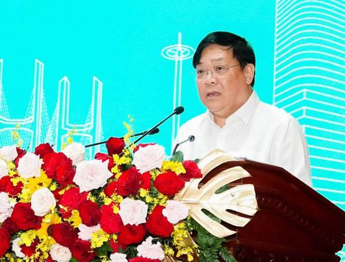 Ông Phạm Thành Ngại, Chủ tịch UBND tỉnh Đồng Tháp phát biểu tại hội nghị.