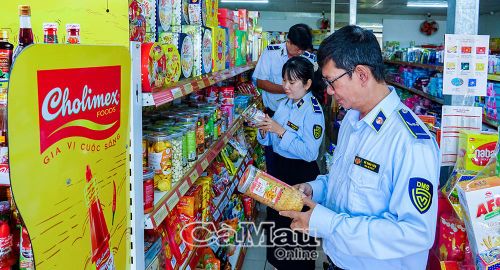 Lực lượng quản lý thị trường tỉnh Cà Mau tăng cường kiểm tra, kiểm soát hàng hóa lưu thông trên thị trường nhằm ổn định giá cả, bảo vệ quyền lợi người tiêu dùng và môi trường kinh doanh lành mạnh.
