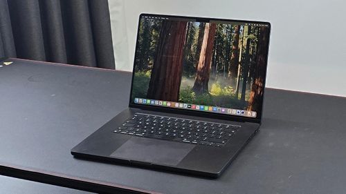 MacBook Pro M5.