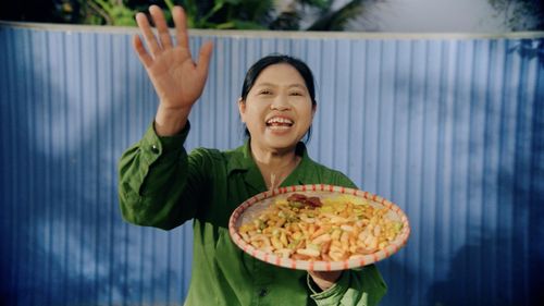 MV đạt hơn 600.000 lượt xem cùng khoảng 10.000 lượt thích trên YouTube