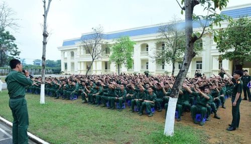 Sinh hoạt Ngày Chính trị văn hóa tinh thần ở Tiểu đoàn 7, Trung đoàn 692, Sư đoàn Bộ binh 301. Ảnh: Hữu Thu