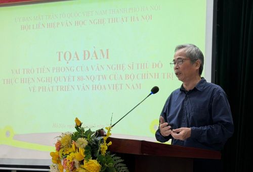 Kiến trúc sư Trần Huy Ánh phát biểu tại tọa đàm. Ảnh: Thụy Du